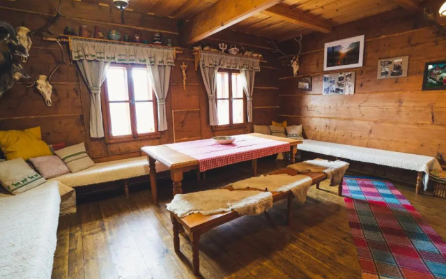 Chatka Kolovratok