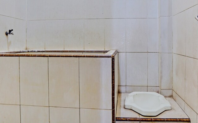 OYO 93107 Homestay H Syarif Syariah – Bandar Gresik