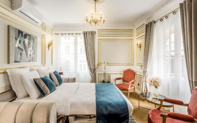 Luxury 6 Bedroom 5 bathroom Palace Apartment - Louvre View