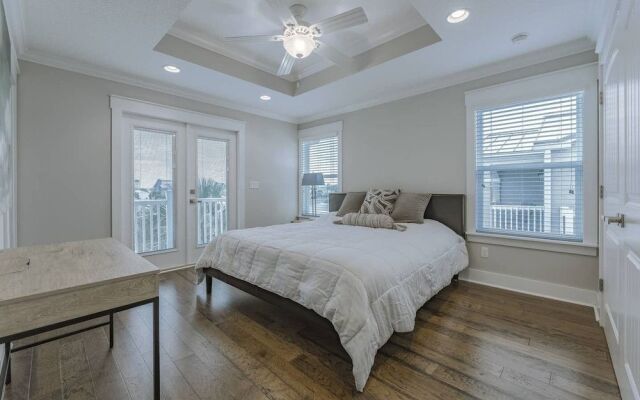 Oceanside Paradise - Ultra-modern Beach Townhouse