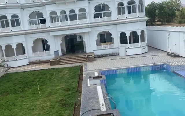 Kohinoor Hotel and Resort