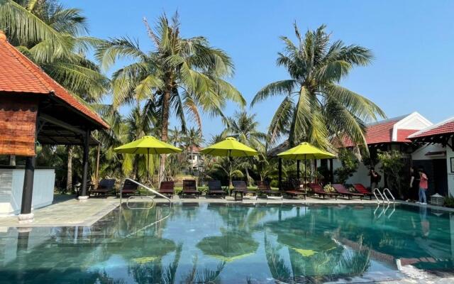 Riverside Bamboo Resort - Hoi An