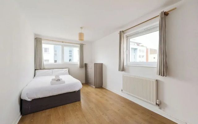 Cozy London Stratford Apartment With Gym