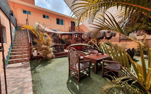 Maha Sand Suites Hostel & Hotel