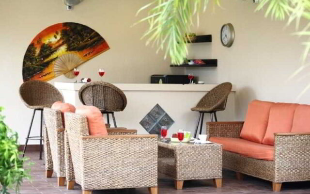 The Chase and Foxlea Executive Villas