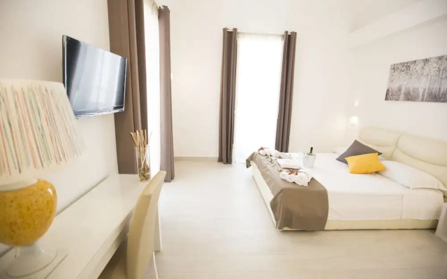 Preluna Central Palace