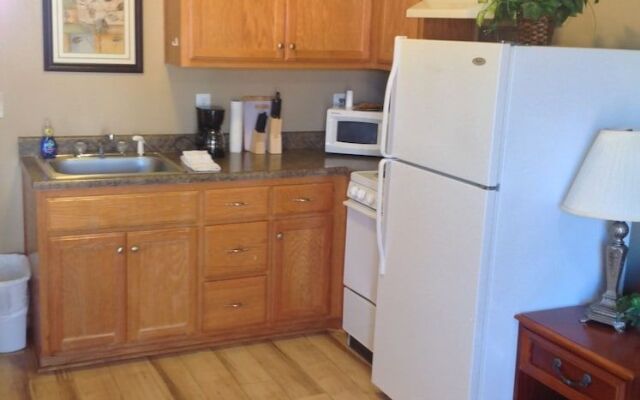 Qualla Cabins and Motel Cherokee near Casino