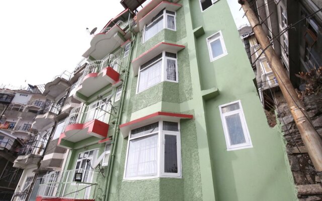 OYO 10411 Home Family Suite Panthaghati Shimla