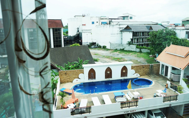 Wangburapa Grand Hotel