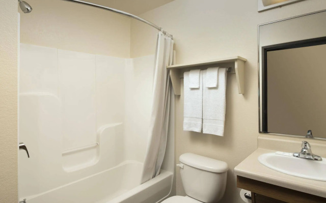 WoodSpring Suites Midland