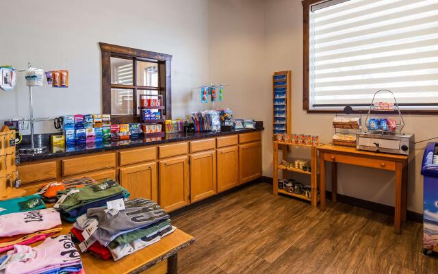 Best Western Sawtooth Inn & Suites