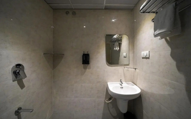 Open Hotel by Olive - Langford Suites