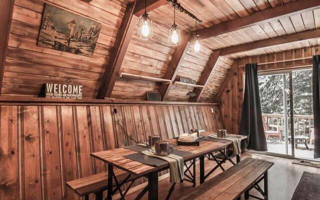 The Simple Life Cabin Apartment 2