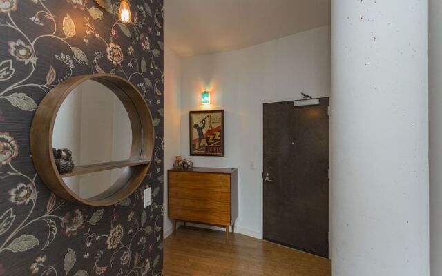 Artsy Extended Retreat Downtown Nashville