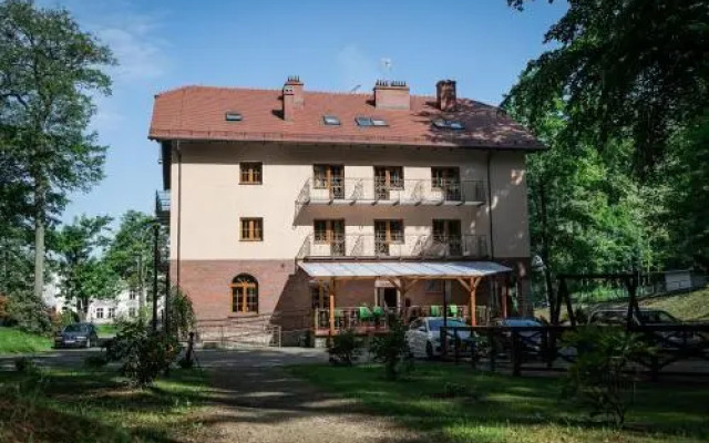 Gosciniec Pod Bukiem