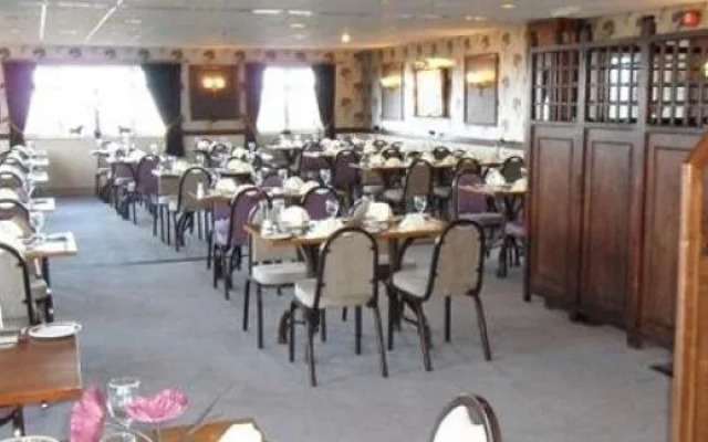 Dormy House Hotel