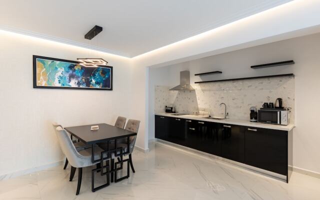 Lazar Lux Apartments