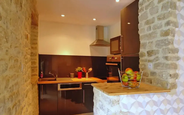 Semi-detached House, Brucheville