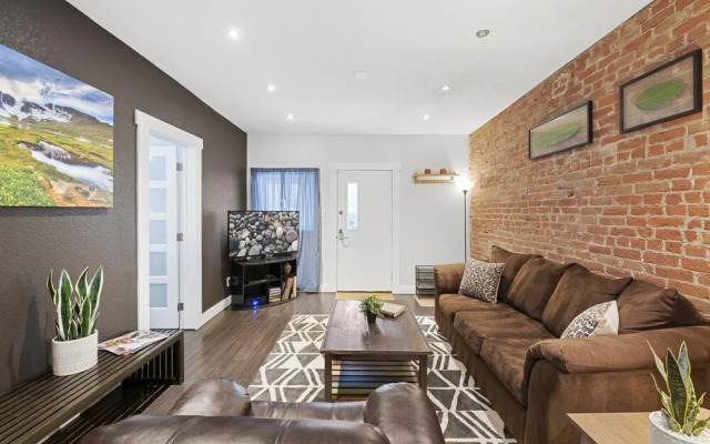 City Oasis with Inviting Flair