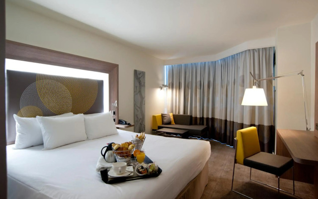 Novotel Toronto North York