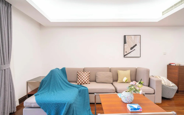 Tyms Premium 3BR 2BA Apt Walk to Metro