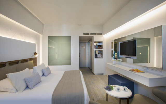 Lordos Beach Hotel & Spa