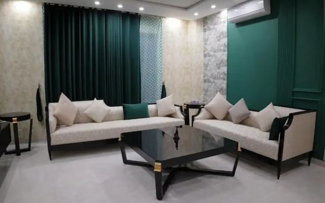 Oasis Suite Hotel