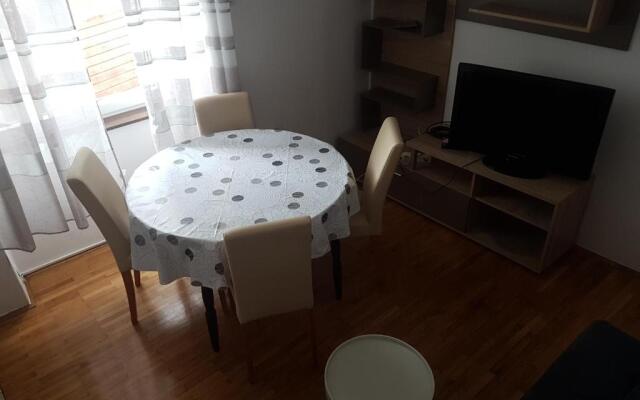 Apartment Jazine