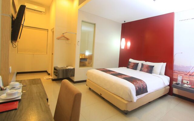 Townhouse Oak Cihampelas Near Ciwalk Formerly Promenade Hotel