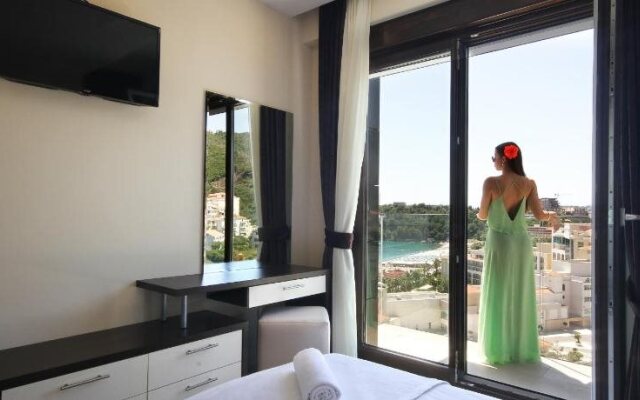 Hotel Shine
