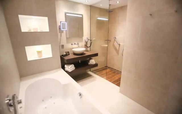 Van Der Valk Hotel Oostzaan - Amsterdam