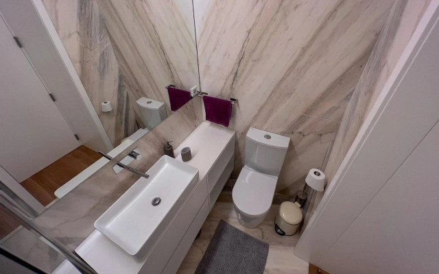 Spacious Studio w/ Balcony & AC by LovelyStay