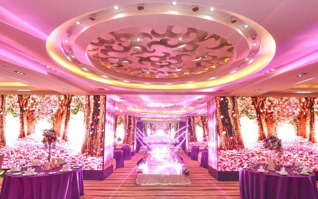 Greenland Jiulong Hotel
