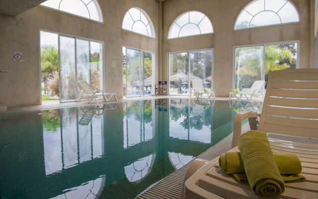 Howard Johnson by Wyndham Resort Pilar