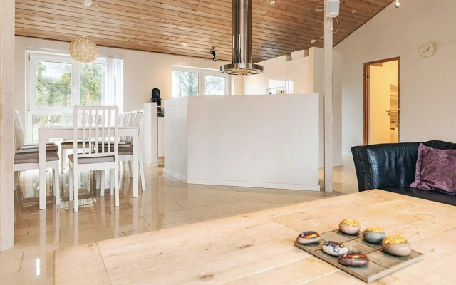 10 Person Holiday Home in Hjorring
