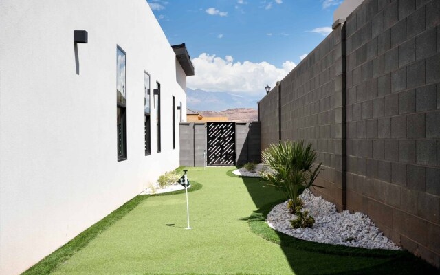 Desert Mirage 5 Bedroom Home