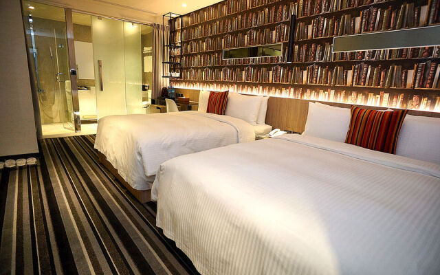 Urban Chic Inn