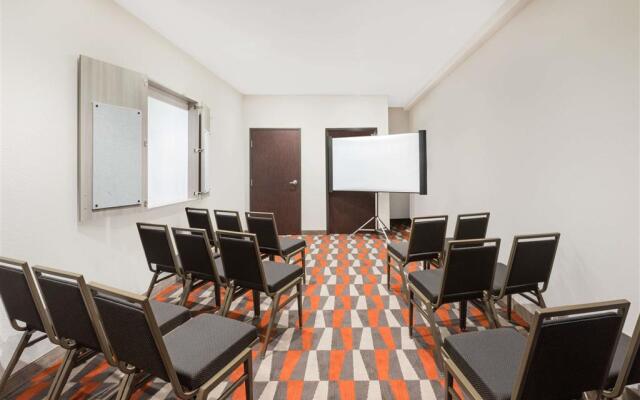 Microtel Inn & Suites by Wyndham Perry