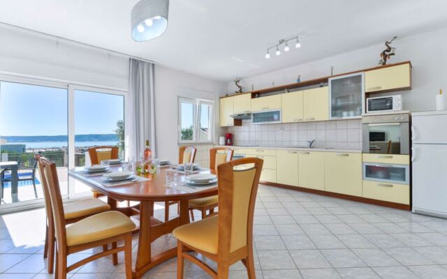 House Aurora Kaštela