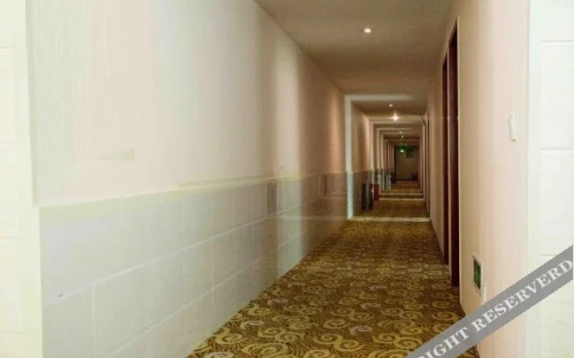 Junyi Chain Hotel (Yongfeng Subway Station)