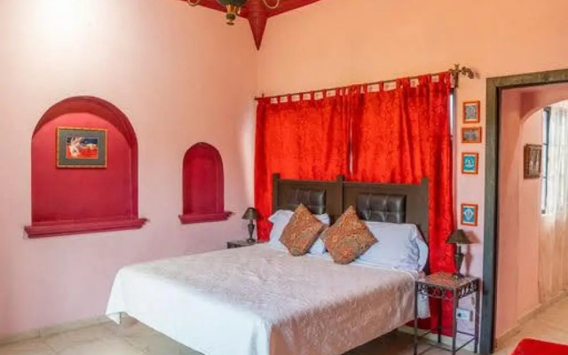 Centro 4bedroom Home on Stirling Dickinson