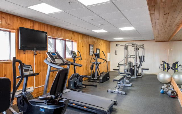 Sweetwater Lift Lodge