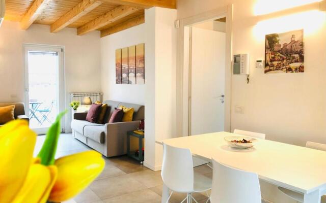 Stepandgo Milano Navigli