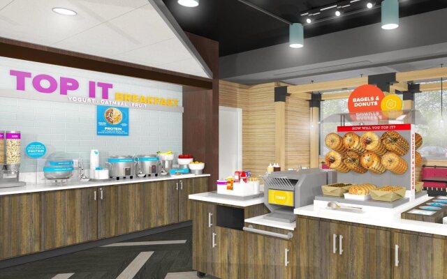 Tru by Hilton McDonough