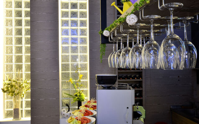 Tsun Huang Hotel