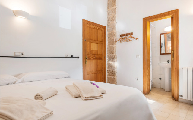 Petit Hotel Hostatgeria La Victoria