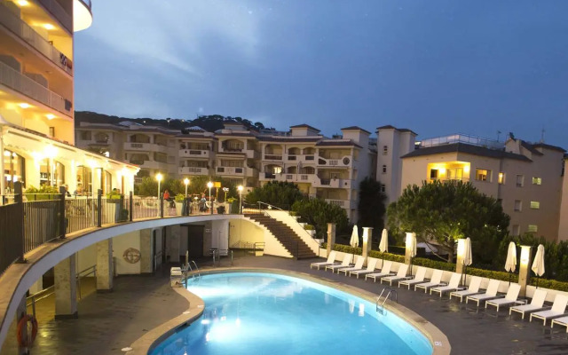 Hotel ILUNION Caleta Park