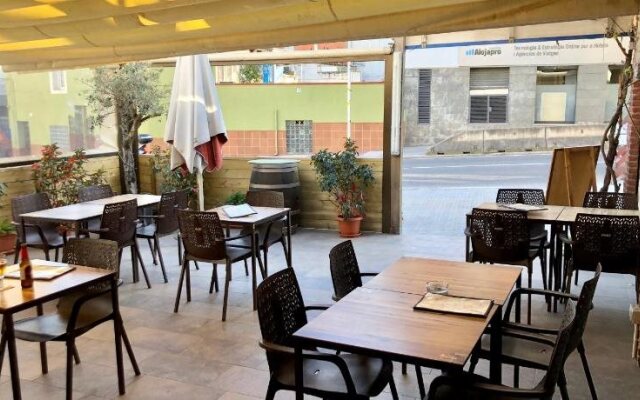 Hostal Univers