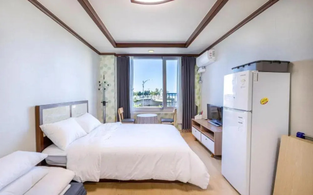 Yangyang Hajodae Condotel