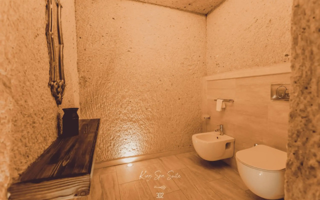 Nino Cave Suites